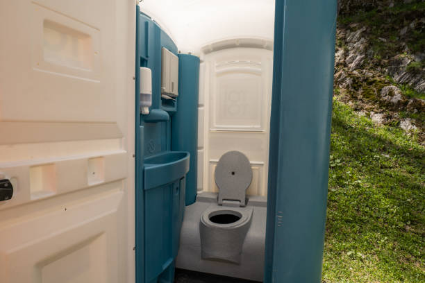 Portable bathroom rental in Lavonia, GA